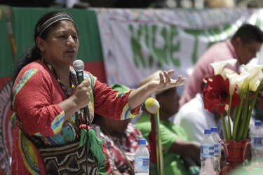 Senadora colombiana sale ilesa tras haber sido víctima de un atentado