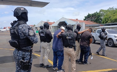 Director de la Policía acusa a alcaldes y representantes de azuzar protestas y mover logística con carros oficiales