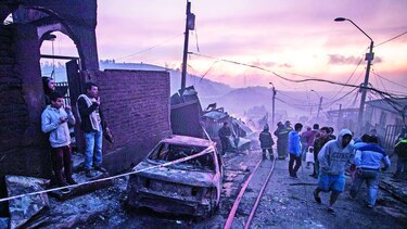 Incendio está casi controlado