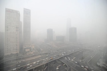 Beijing recibe su primera alerta de contaminación grave del año