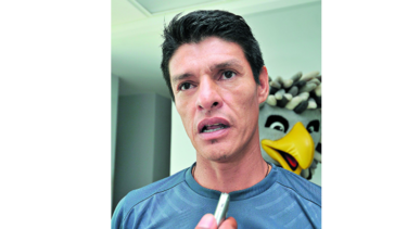 Árabe Unido viaja hoy en la mañana para Dallas
