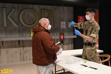 Reino Unido: Primer país en Europa con más de 50 mil muertes por virus