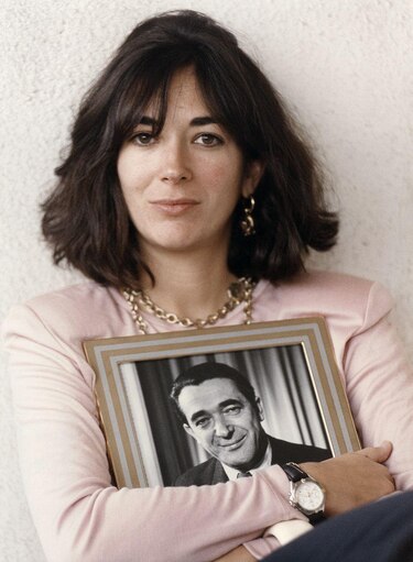 Quién era el controversial magnate Robert Maxwell, el padre de Ghislaine Maxwell, la única condenada por el caso Epstein