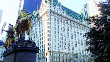 Hotel Plaza busca comprador