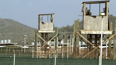 EU envía a cinco presos de Guantánamo a Emiratos Árabes Unidos