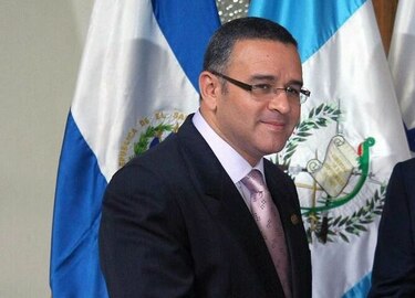 Fiscalía salvadoreña gira quinta orden de detención contra Mauricio Funes