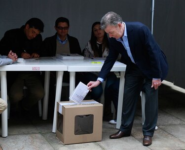 Inédito duelo presidencial entre izquierda y derecha en Colombia