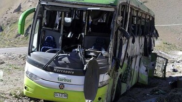 Identifican a los 19 muertos en vuelco de bus en frontera argentino-chilena