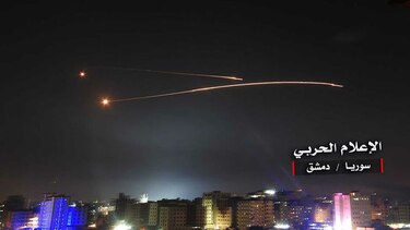 Israel ataca 'docenas' de objetivos iraníes en Siria