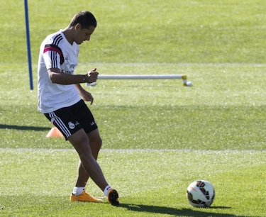 Chicharito Hernández, una alternativa del Madrid ante Levante