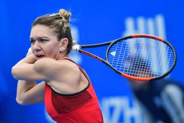 Halep y Sharapova superan la primera ronda en torneo de Shenzhen