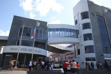 Comercio en la ZLC cae 9.4% en 2013
