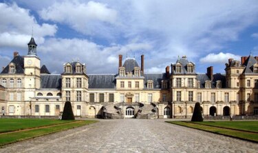 Esplendor y bastidores: la vida de Napoleón III y Eugenia en Fontainebleau