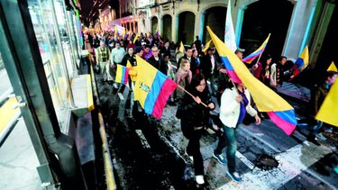 Ecuador: desalojan a manifestantes frente al Consejo Electoral