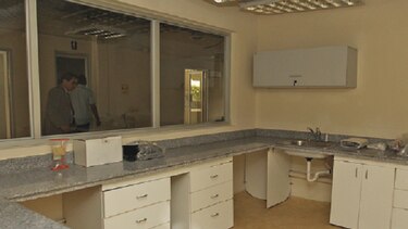 Pago por un laboratorio cerrado