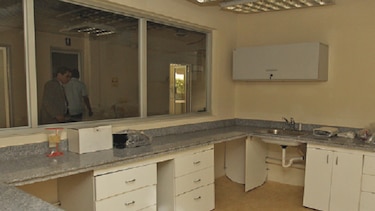 Pago por un laboratorio cerrado