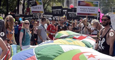 Europeos celebran marcha del Orgullo Gay en homenaje a víctimas de  Orlando