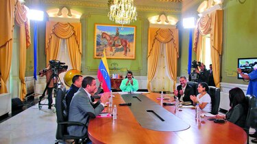 Sigue crisis por presidencia
