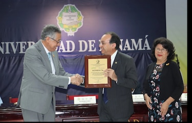 Facultad de Medicina de la UP recibe acreditación internacional
