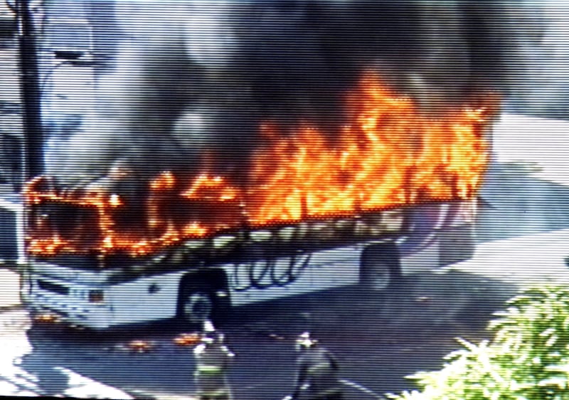 Autobús 8B-06, un infierno de 400 grados centígrados