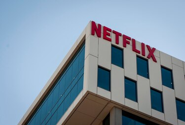Netflix retirará el plan Estándar sin anuncios de su oferta, empezando por Canadá y Reino Unidos
