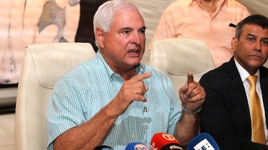 Testigos vinculan a expresidente con escuchas