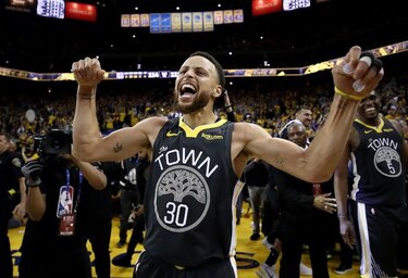 Curry, cauto mientras Barkley ataca a críticos de NBA en polémica con China