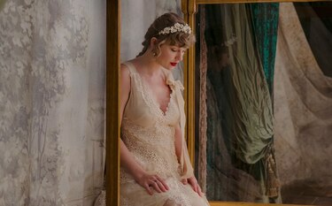 Taylor Swift lanza su segundo álbum sorpresa en cuarentena