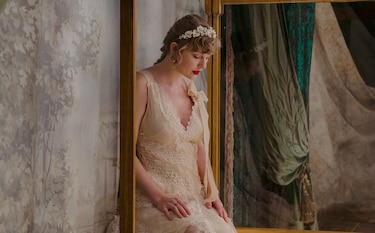 Taylor Swift lanza su segundo álbum sorpresa en cuarentena