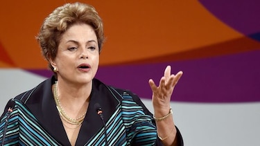 S&P califica perspectiva de Brasil como negativa