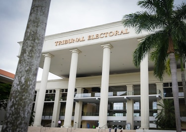 El Tribunal Electoral ordena que Álvaro Alvarado, Claramente y Foco suspendan sus publicaciones sobre Martinelli