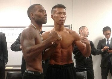 Jezreel Corrales y Takashi Uchiyama cumplen con el peso