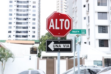 Reorganizan tránsito en San Francisco: calles Los Lirios y 72 ahora en un solo sentido