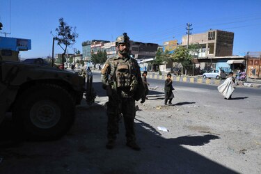 Reino Unido y Estados Unidos enviarán tropas a Afganistán para evacuar personal