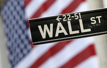 Caídas en China y Europa arrastran a Wall Street