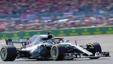 Lewis Hamilton, emocionado por su ‘pole’ en Gran Bretaña