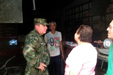 Suben a 13 número de guerrilleros muertos en bombardeo en Colombia