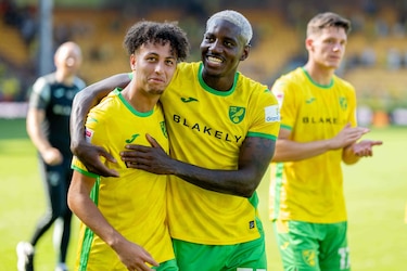 José Córdoba suma otra titularidad con el Norwich