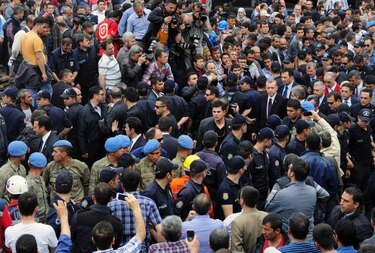 Mueren 274 en el peor desastre minero de Turquía