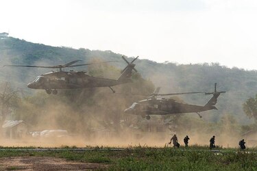 ‘Responderemos a este ataque’: Trump acusa a Irán de derribar un helicóptero Apache de Estados Unidos