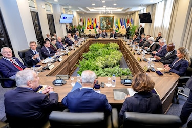 Ante Petro, Arévalo y Asfura, Mulino reconoce que las democracias de la región enfrentan presiones