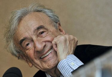 Nueva York bautiza una esquina en homenaje al premio Nobel, Elie Wiesel