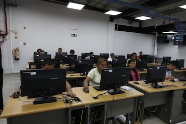 Inadeh lanza nuevos programas de formación en Cuidado a Personas Mayores y Programación Web