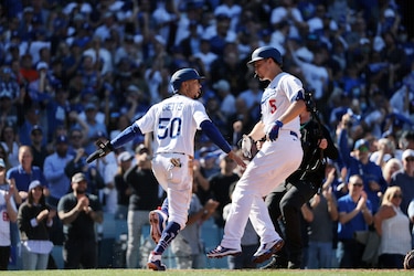 Jonrones de Seager y Bellinger le dan triunfo 6x5 a los Dodgers sobre los Bravos