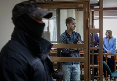 Más de 300 periodistas exigen a Lavrov la liberación del reportero de ‘The Wall Street Journal’