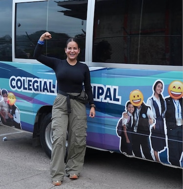 Fiscalía Electoral inspecciona buses pero no logra ubicar a la alcaldesa Stefany Peñalba
