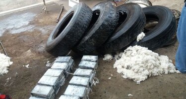 Divisa: decomisan cargamento de droga que iba en llantas de camión