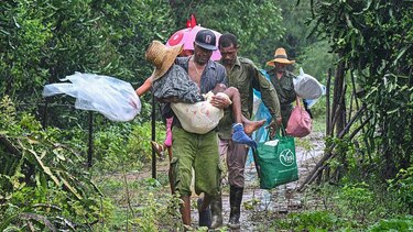 Melissa llega a Cuba como huracán de categoría 3 tras dejar una estela de devastación en Jamaica