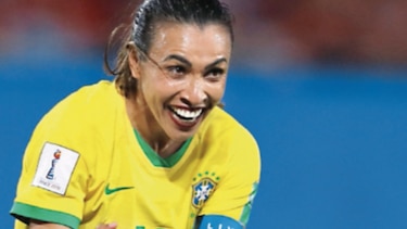 Marta rompe récord de fútbol en el femenino y el masculino