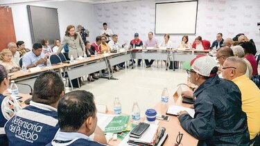 Reactivan la mesa diálogo entre docentes y el Meduca